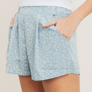 Painted Threads Floral Shorts size small